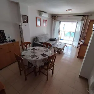 Appartement 6 Personnes, Roses