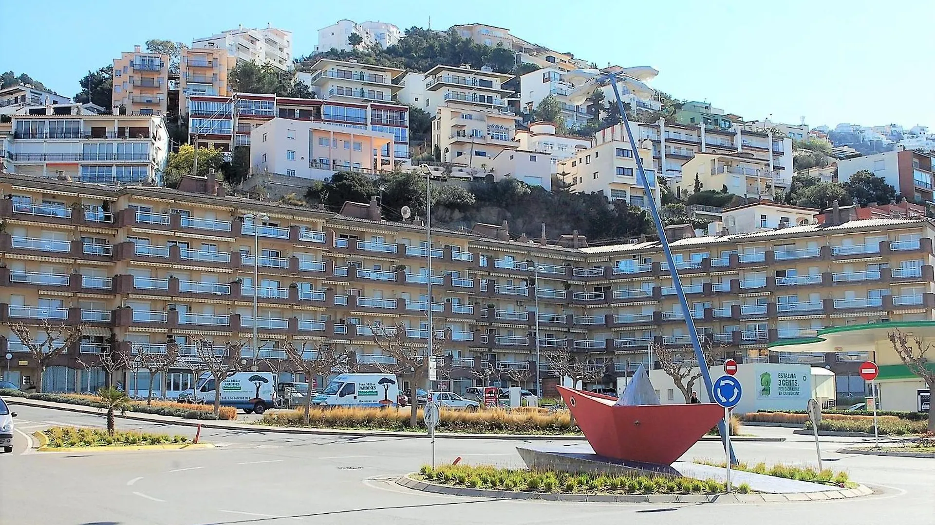 Global Immo 2179 Rocmar 7 4-B Apartment Roses 0*,  Spain