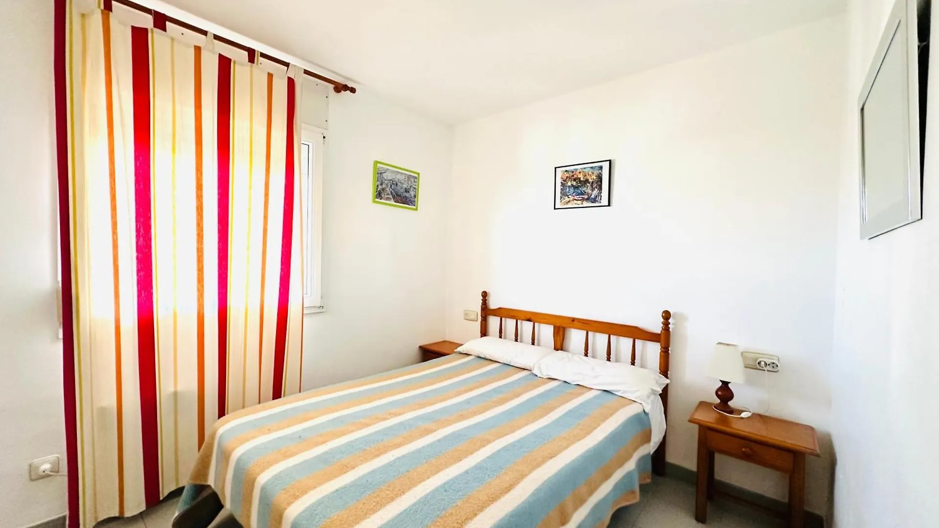 Global Immo 2179 Rocmar 7 4-B Apartman Roses